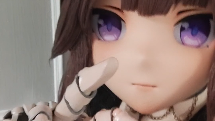 Ah, my hand, my hand, ah ah ah!!