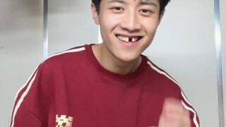 最好的变装是闭嘴