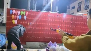 这枪法，给老板调成自动挂球机了