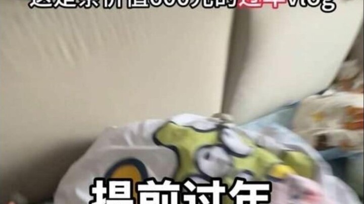 Mỗi ngày bên em đều như Tết vậy.