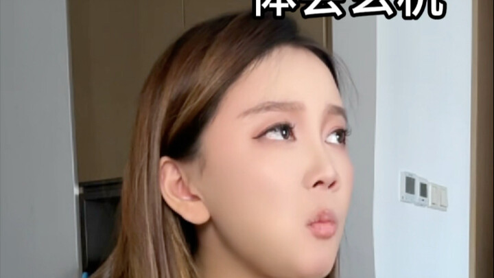 What do white people, Black people, and Chinese people look like when they eat something delicious?