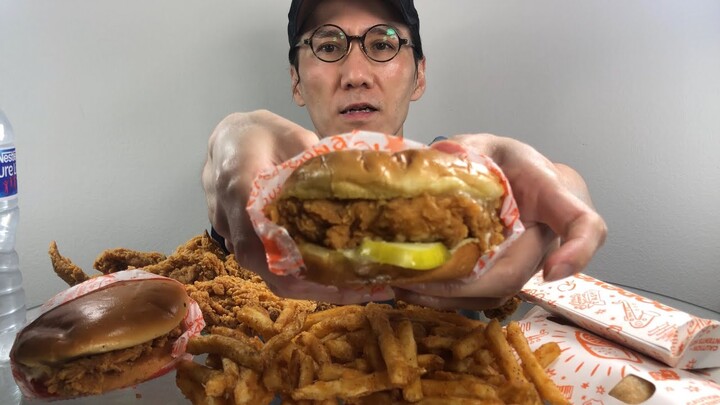 ASMR MOST POPULAR FOOD AT POPEYES (CHICKEN SANDWICH, FRIED CHICKEN, CAJUN FRIES, BISCUITS MUKBANG 먹방