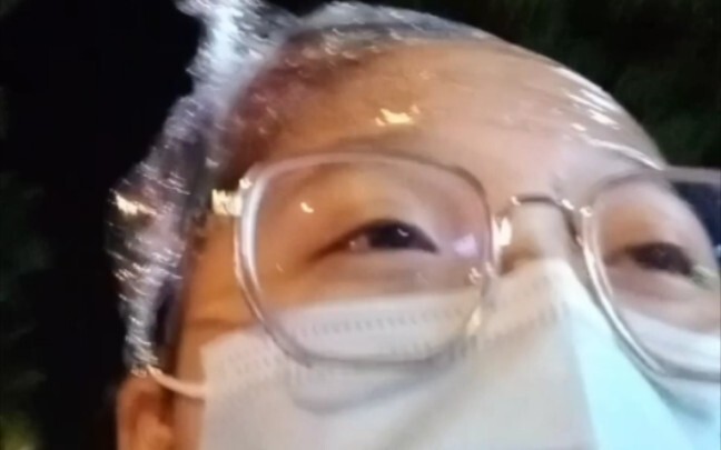 Absolutely do not dye your hair in the middle of the night after the Gaokao!!!