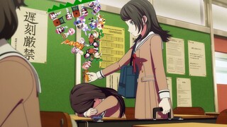 Hachiman Kairin playing Jenga with her head