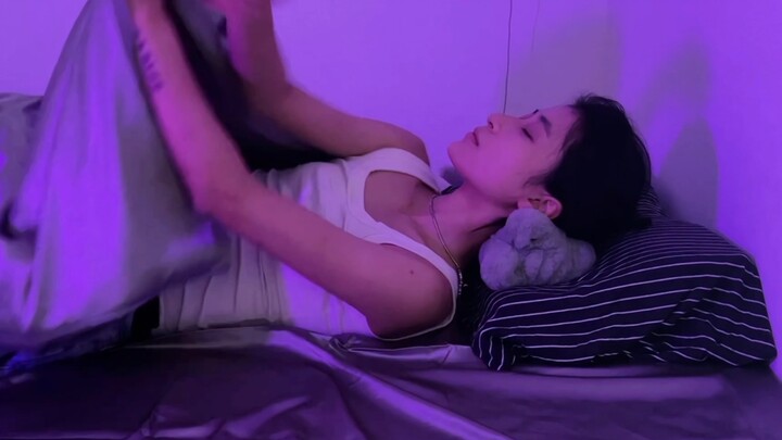 ช่วงนี้นอนไม่ค่อยดี แกย้ายมาอยู่ด้วยเลยดีกว่า
