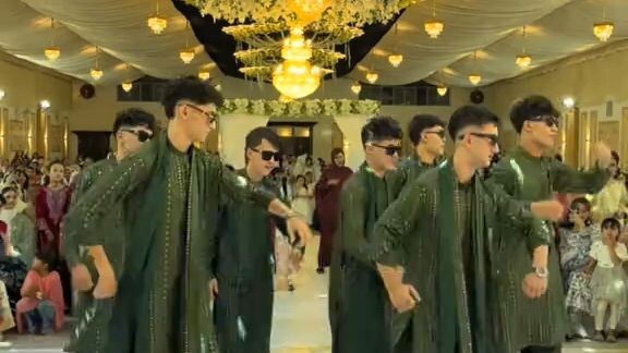 Pakistani dance