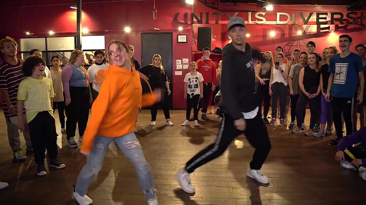 油管点击率过千万 Justin Bieber INTENTIONS ft Quavo超神编舞Matt Steffanina & Kaycee Rice