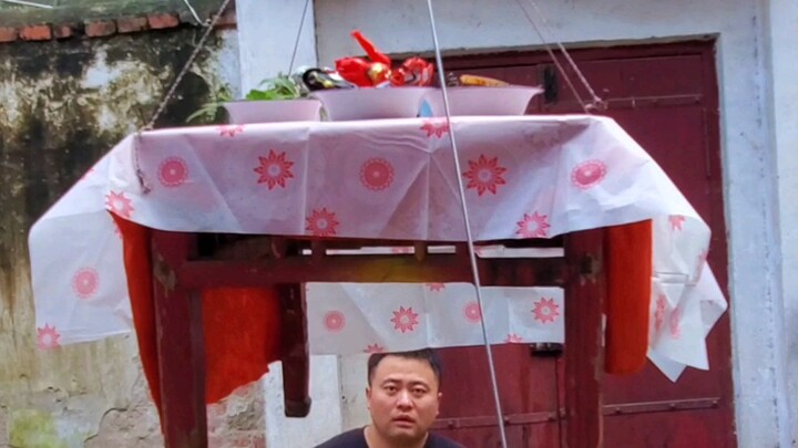 جهاز مساعد لتناول الطعام! أكثر الاختراعات قوةً!