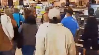 PlayStation 2 Launch Day at Best Buy! October 26th 2000