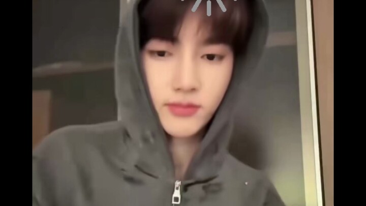 Just to clarify, this is how we K-pop fans normally talk.