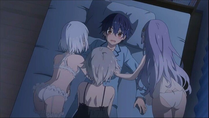 Lagi tidur kok malah mau dibrutalin sama 3 cewek!!