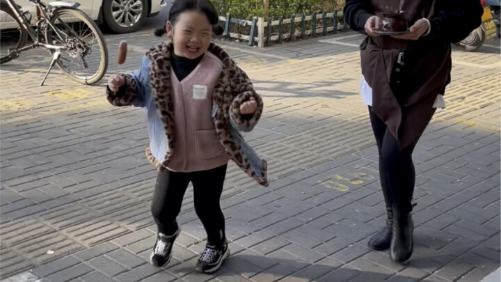 Thực ra, có bạn ở bên chính là điều bất ngờ lớn nhất rồi