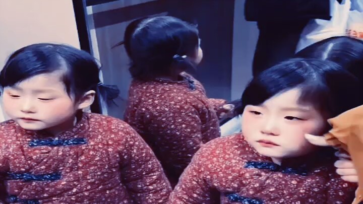 พี่สาว: คนดีทั้งหมดคุณเอาไปเป็นหมดแล้ว