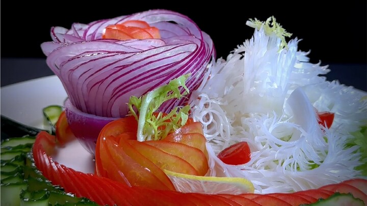This Blossoming Wealth Vegetable Salad Is Simple Yet Stunning!
