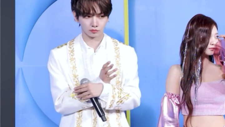 Lúc chờ máy cứ mãi là Su Su Su supernova～～