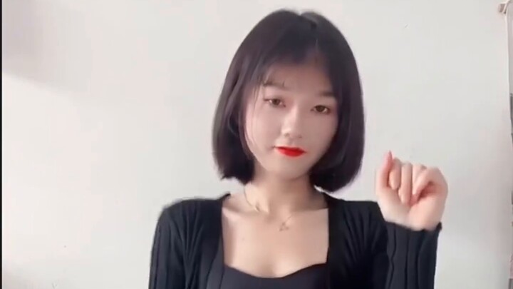รวมสาวสวยใส่กางเกงโยคะ ③แบบไหนที่ทำให้คุณตกหลุมรัก?
