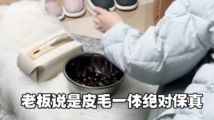 Just got a new leather sofa, but it makes me feel dizzy after sitting for too long.