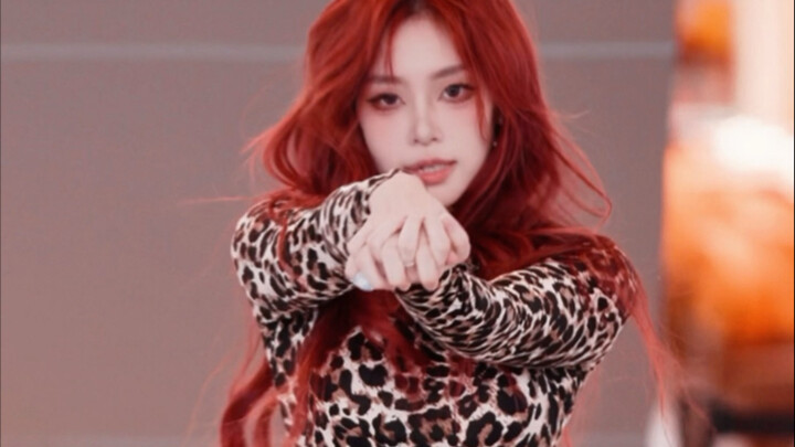 【งานสกปรก】ฉันจะช่วยจีเซลใส่ชุดนี้สำหรับการแสดงเพลงนี้