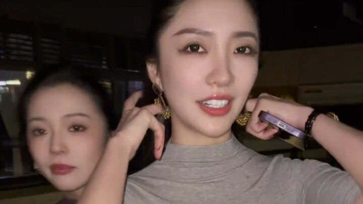 ทั้งสองคนก็อยากได้เครื่องของโซนี่นั่นแหละ