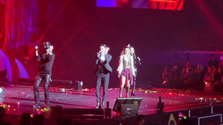 Kard - Bomb Bomb Performance in Manila #KardInManila #HallyuweenPh2022