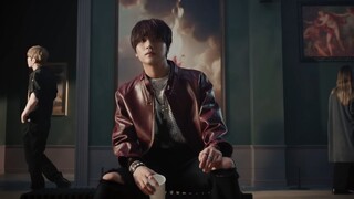 楷灿Solo出道曲CRZY MV公开