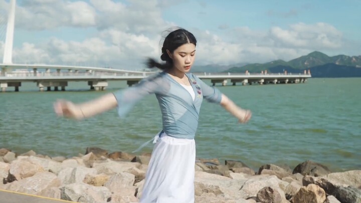 [Mei Xi] งานวันเกิด "ใต้ท้องทะเล" คลื่นซัดกระโปรงขาวของคุณจนเปียก และพยายามผลักคุณกลับไป มองย้อนกลับ