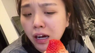 Aku tak berselera! Jangan dengarkan omong kosong istriku.
