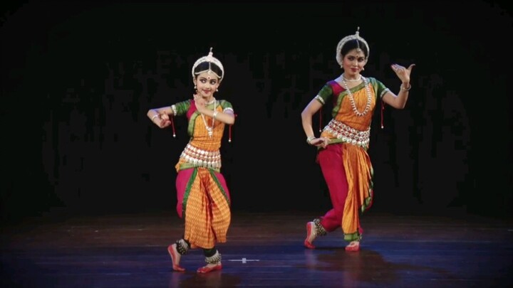 Shrinika和麻麻的一小段Battu