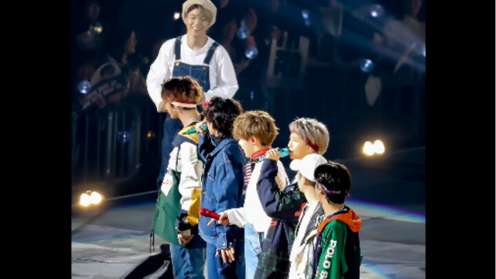 这一段dance我可以看一百遍！年末了最期待期待防弹的舞台了！