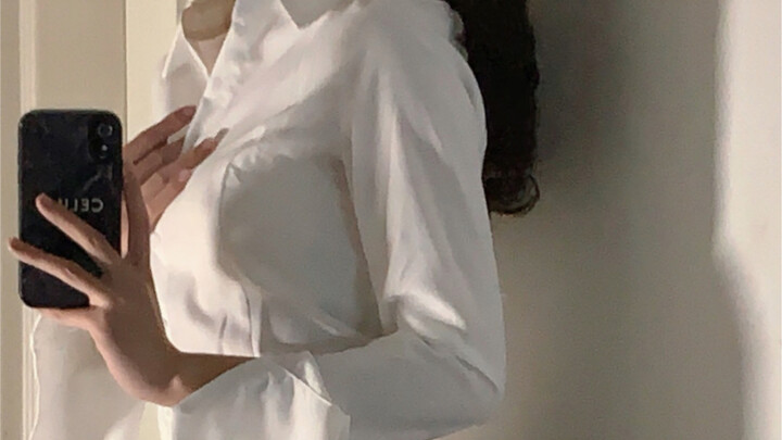 Tỷ lệ eo-hông mới là đòn chí mạng của chị đại!