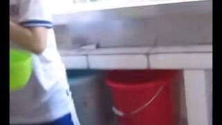 Lễ hội té nước tôi chơi cùng các bạn nữ thời trung học
