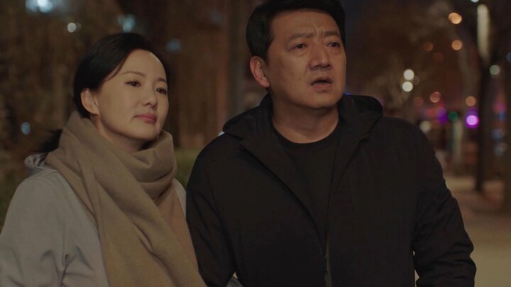 Kepala distrik yang sedang jalan-jalan menemukan masalah di jalan dan bertemu sahabat masa kecilnya,