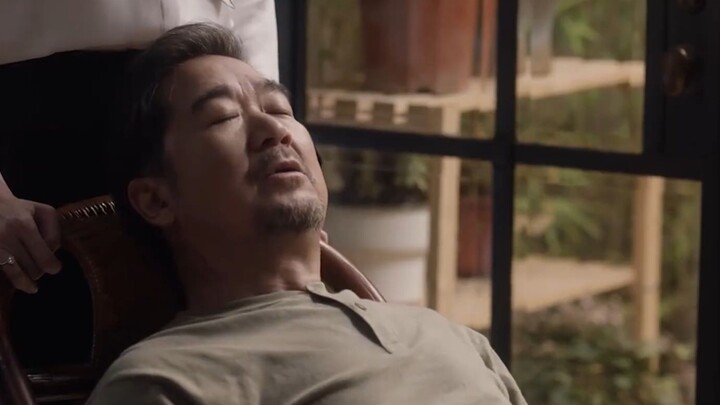 Di hadapan hidup dan mati, hal-hal lainnya tidak lagi penting.