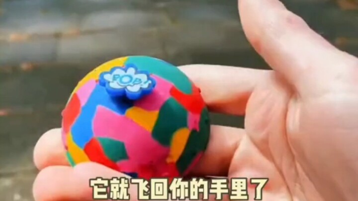Have you ever seen a bouncy bowl? Throw it forward, and it’ll fly right back into your hands!