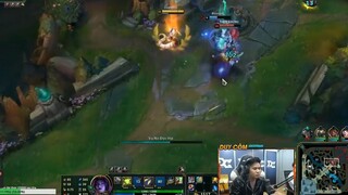 CASSIOPEIA COMBO HÓA ĐÁ HỦY DIỆT NHÀ THÁM HIỂM EZREAL TRONG TRẠNG THÁI KHÔNG KỊP