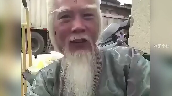 Những màn đáp lời kinh điển của các vị thần