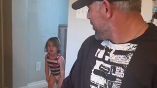 不能让女儿看见爸爸的伤口，否则……