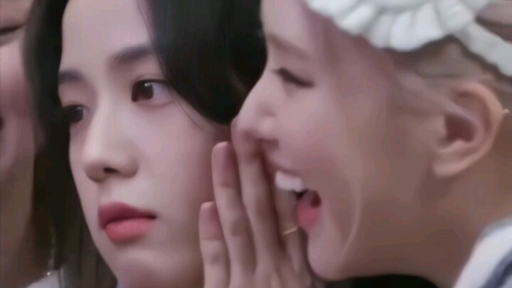 Jisoo: Chiếc bánh bao nhân thịt này lúc nào cũng khiến tôi phải ngỡ ngàng