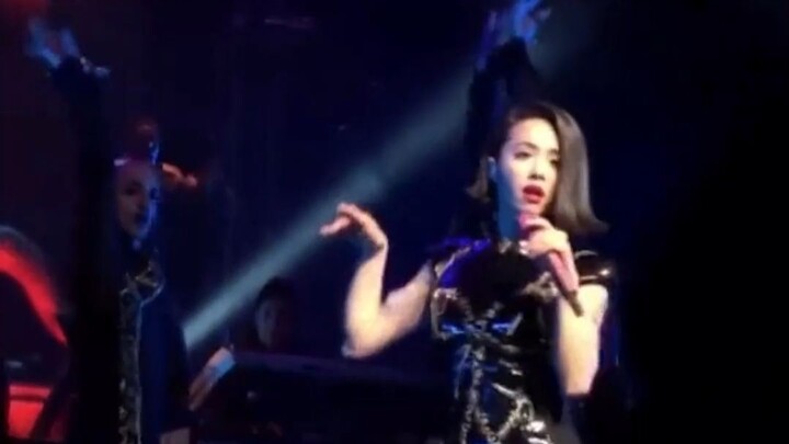 Bài hát “Đặc Vụ J” của Thái Y Lâm giờ chẳng còn chút linh hồn nào nữa!