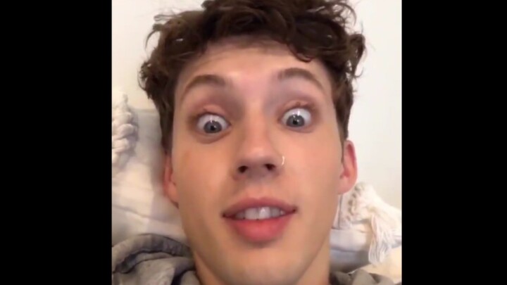 【تحذير عالي الطاقة】تشو يه يلعب على تيك توك ولا يحمل أي عبء كنجم مشهور...