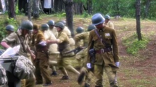 “直到手雷扔过去的那一刻，才知道虞啸卿无人可用”