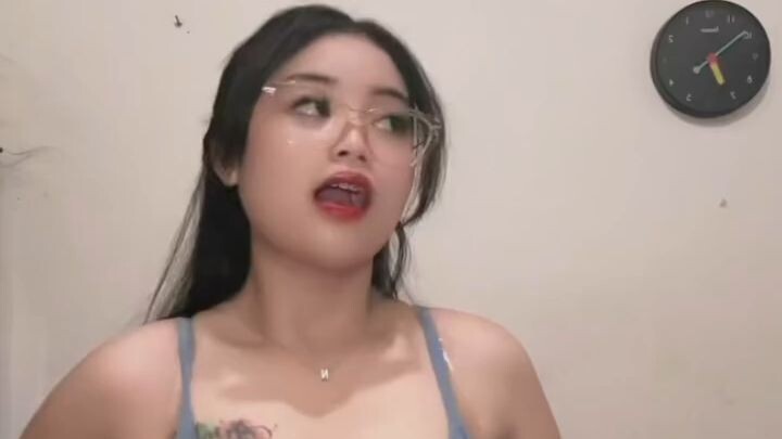 Cewek kayak gini bikin susah fokus, setuju gak?
