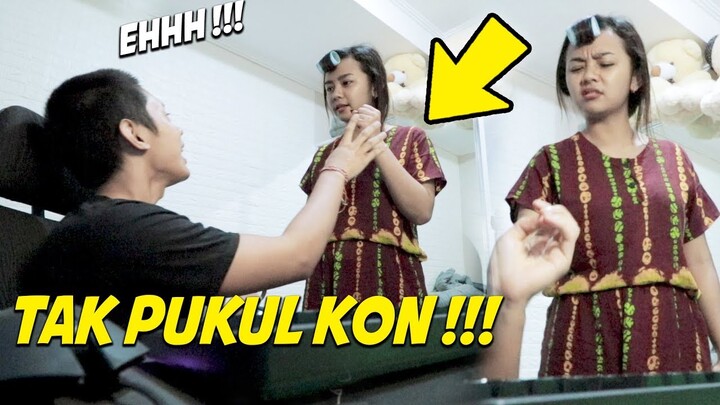 STALKING FOTO MANTAN MALAH KETAHUAN PUSPA !!! INI REAKSI DIA ...