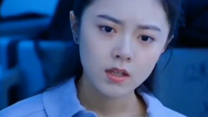 من الواضح أن وجبة أرز مع لحم الخنزير لذيذة حقًا ههههه # انعكاس