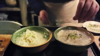 面馆老板送给穷孩子一碗面，十五年后，穷孩子变成富豪专门来报恩：《一碗汤面》