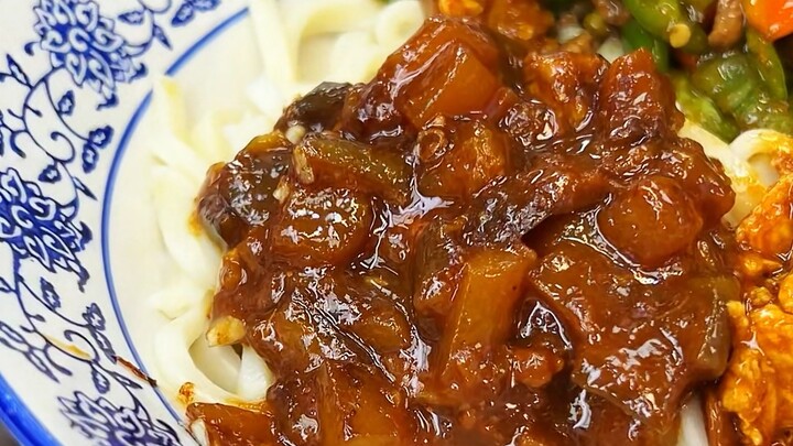 Today’s carb-induced happiness came from a bowl of topped noodles!