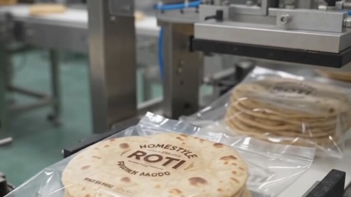 How Roti is Made in Pakistan | Traditional Pakistani Roti