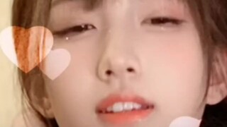 18-year-old Huang Yuyao live broadcast twist