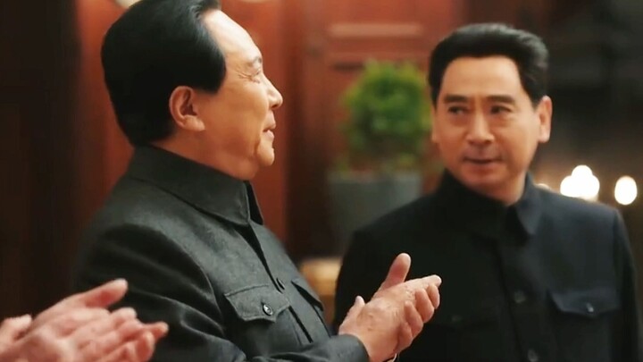 Chairman Mao rushed to Chongqing for negotiations with great courage!