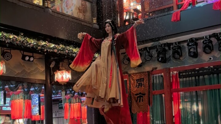 【مشهد رائع لسوق شي في تشانغآن دابايتانغ】 هل هذا يعني أنه يمكنني مشاهدته مجانًا فقط عند الذهاب لتناول